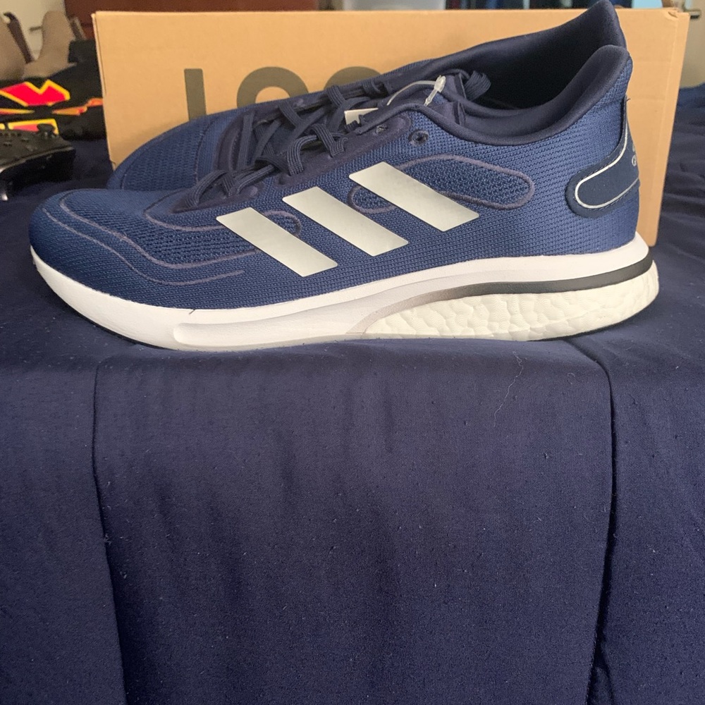 Adidas men’s shoe